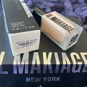 IL MAKIAGE Woke Up Like This Foundation Shade 035